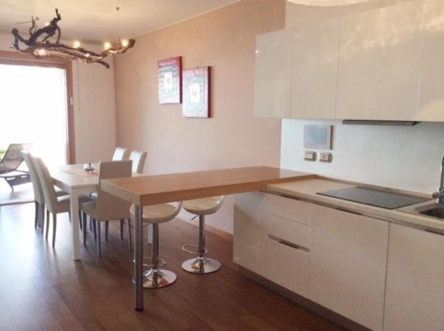 Portopiccolo Avolare Apartments In Panoramic Terrasses - Beach Included سيستيانا الغرفة الصورة
